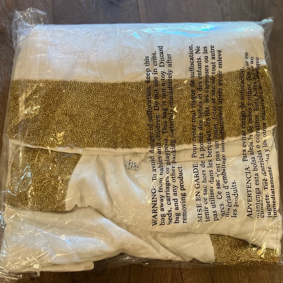 Arcadia Home Ivory Velvet Christmas Tree Skirt-Beaded Gold Border-60” NWT - Picture 5 of 5